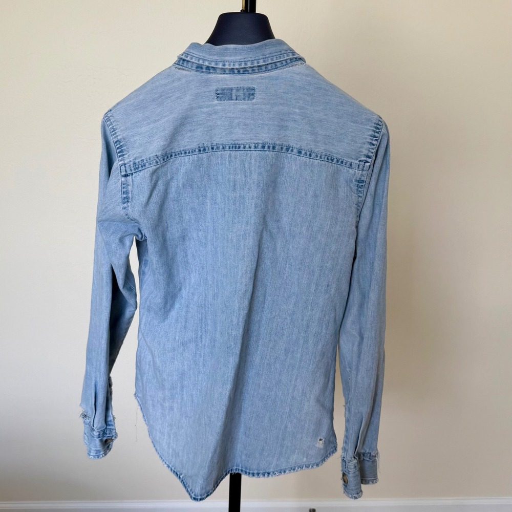 Andrew Jeans Co 90's Distressed Denim Button Down Shirt M/L Vintage - Picture 6 of 13